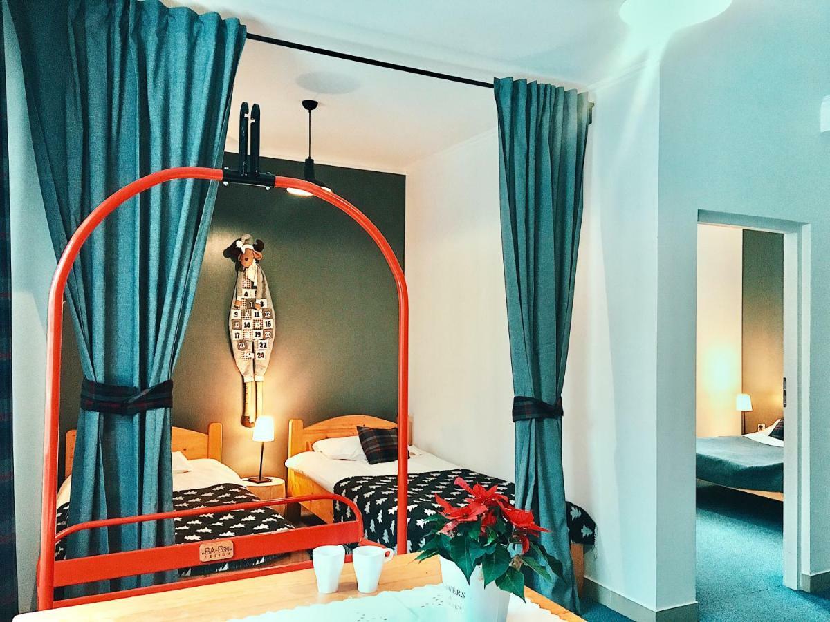 Two-Bedroom Apartment,807358581:JPEG